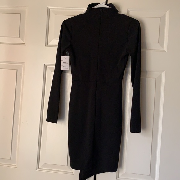 Dress - Picture 4 of 4